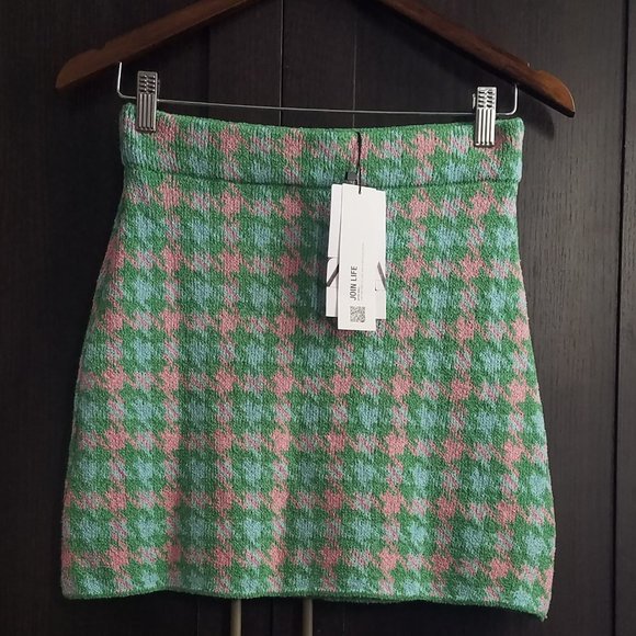 NWT HOUNDSTOOTH KNIT GREEN MINI SKIRT. - Picture 6 of 6